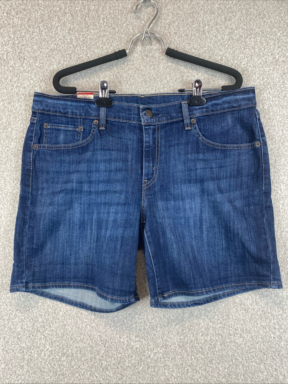 Levi's Classic Mid Rise Shorts Size 32 Women's jorts Inseam 6.5”cotton blend